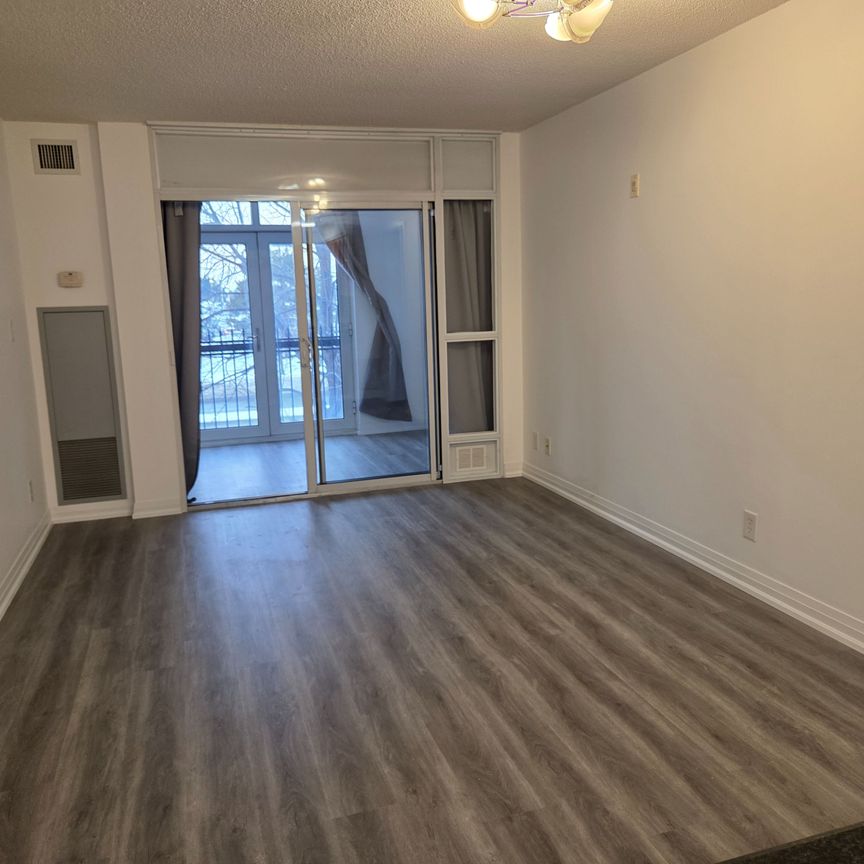 For Lease - 7363 Kennedy Road Unit# 211, Markham, Ontario - Photo 1