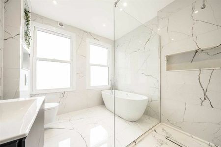 Kingston Road, Teddington, TW11 - Photo 2