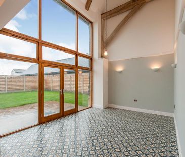4 bedroom barn conversion to rent - Photo 3