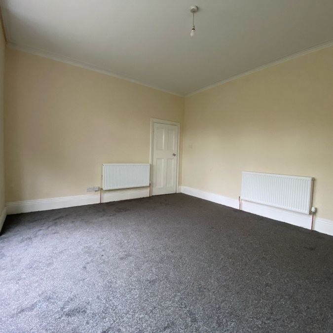 Ground FLoor Flat 203 Cottingham Road, Hull - Photo 1