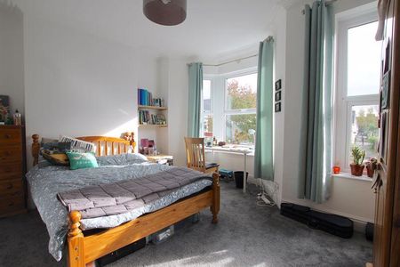 5 bedroom terraced house to rent - Photo 3