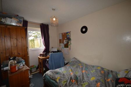 4 bedroom terraced house to rent - Photo 4