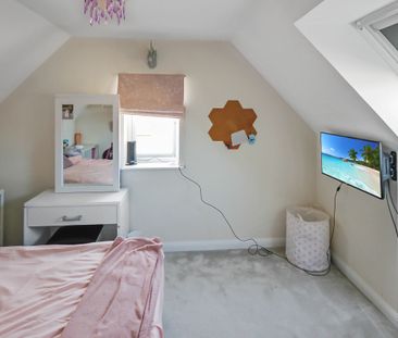 Barley Fields, Bristol, Gloucestershire, BS35 1AQ - Photo 1