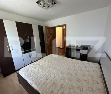 Apartament 3 camere, 1 mai, 75 mp, - Fotografie 1