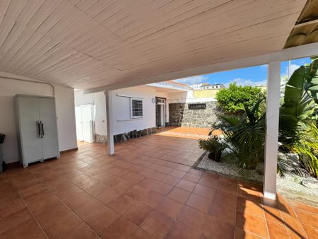 Bungalow to rent in Playa del Inglés, Gran Canaria with garage - Photo 5
