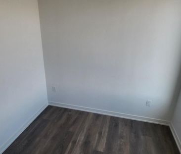 For Lease - 4878 Powers Common Unit# C707, Burlington, Ontario - Photo 3