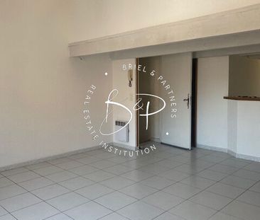 Lorgues - Un appartement avec de beaux volumes au coeur du village, - Photo 4