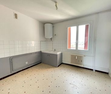 Location Appartement 3 pièces 61m² - Photo 3