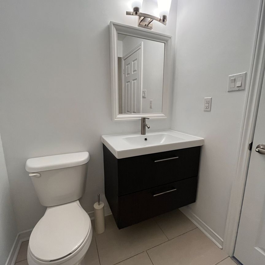 For Lease - 333 Meadows Boulevard Unit# 9, Mississauga, Ontario - Photo 1