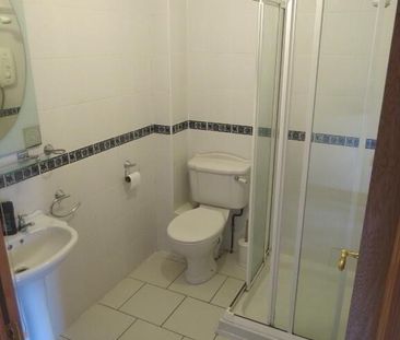 121 Wellesley Avenue - Flat 4, BT9, Belfast - Photo 4