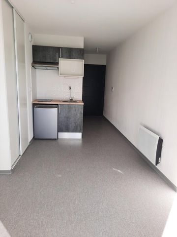 Location Appartement 1 pièce 18m² NIMES 30000 - Photo 3