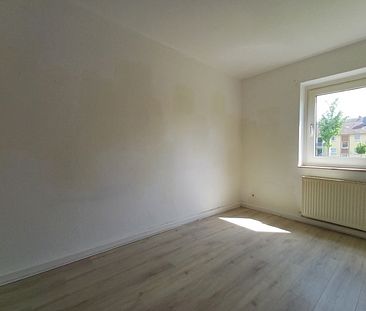 LICHTDURCHFLUTETE WOHNUNG IN FAMILIENFREUNDLICHER LAGE - Foto 3