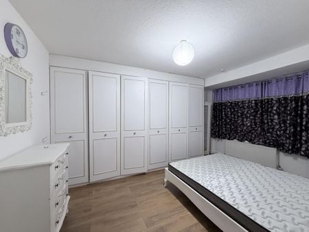 4 bedroom terraced house to rent - Photo 4