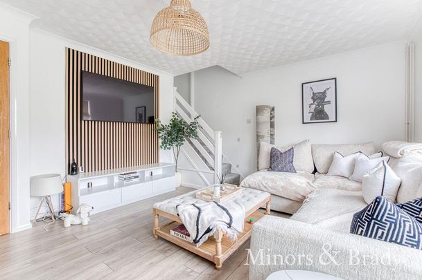 3 bedroom semi-detached house to rent - Photo 1