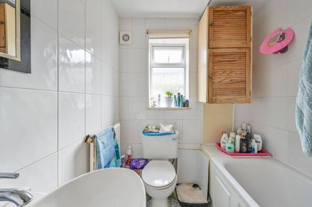 3 bedroom house to rent - Photo 2