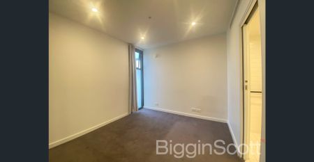 Contemporary Urban Living in the Heart of Box Hill - Photo 4