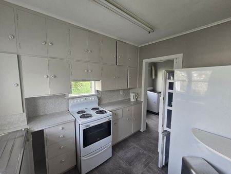 Charming Island Bay 3BR Home , Great location - Photo 2