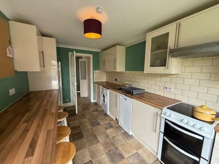 2 bedroom terraced house to rent - Photo 5