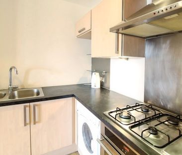 2 bedroom apartment to rent - Photo 6