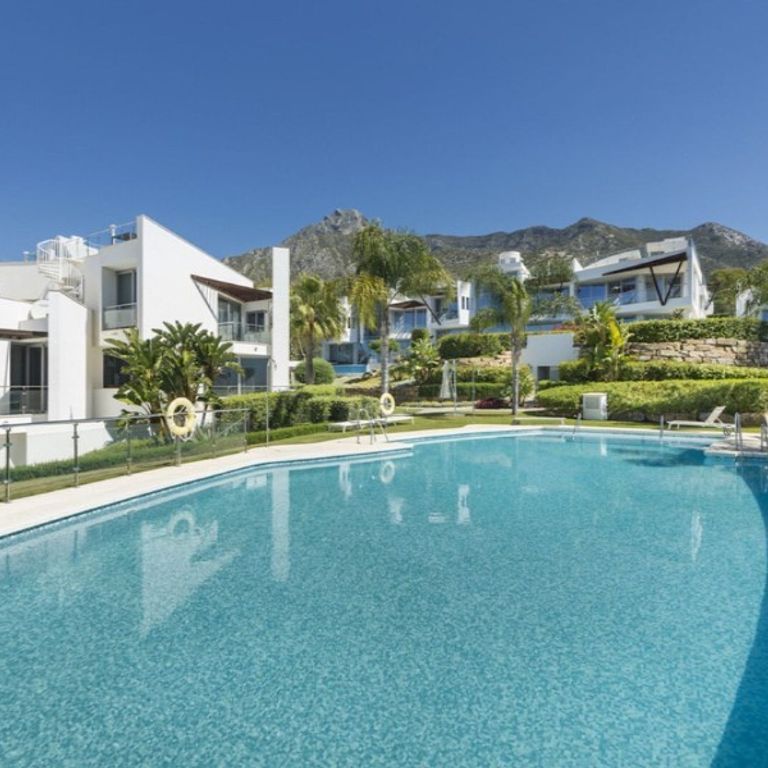 2 bedroom luxury Semidetached House for rent in Sierra Blanca, Marbella, Malaga, Andalusia - Photo 1