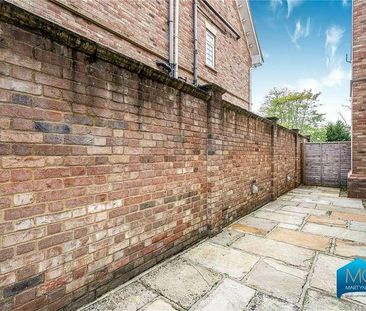 Sandalwood Close, Arkley, London, EN5 - Photo 4