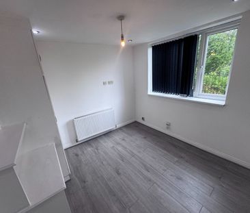 9 West View Terrace, PRESTON PR1 8UA - Photo 4