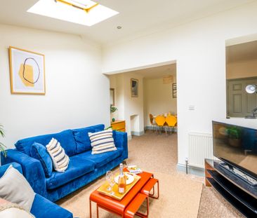 Large Double Room with Garden & Parking - Photo 1