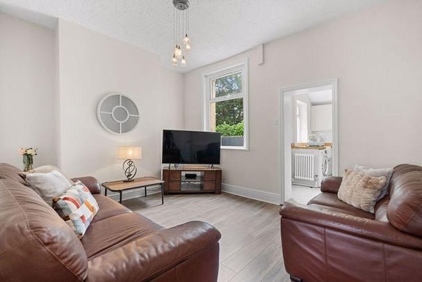 2 bedroom terraced house to rent - Photo 1