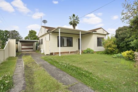 3 Bedroom Family Home - Photo 2