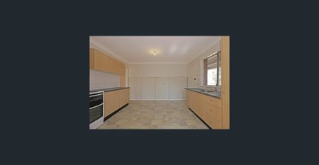 Spacious Unit In The Heart Of Town - Photo 5