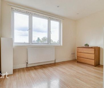 4 bedroom terraced house to rent - Photo 3