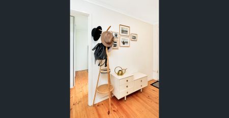 Great home close to all facilities - SMALL PET NEG. - Photo 4