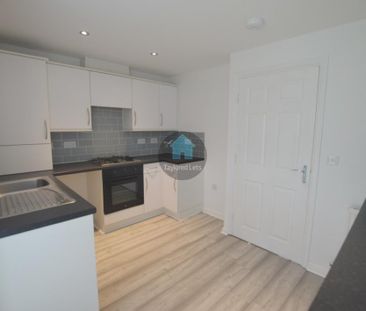 3 bedroom end of terrace house to rent - Photo 5