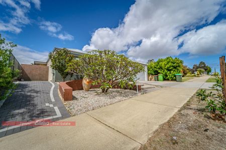 LARGE FAMILY HOME IN CENTRAL BALDIVIS!!!! - Photo 4