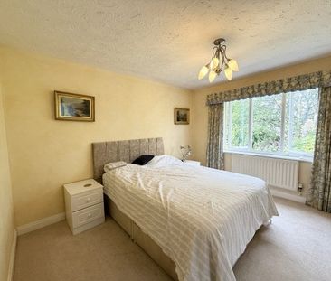 Room 1, Dartmouth Drive, St Helens, W... - Photo 1
