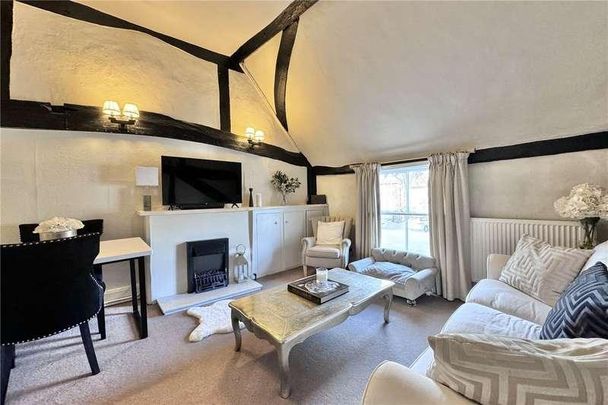 London End, Beaconsfield, HP9 - Photo 1