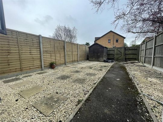 6 bedroom house to rent - Photo 1