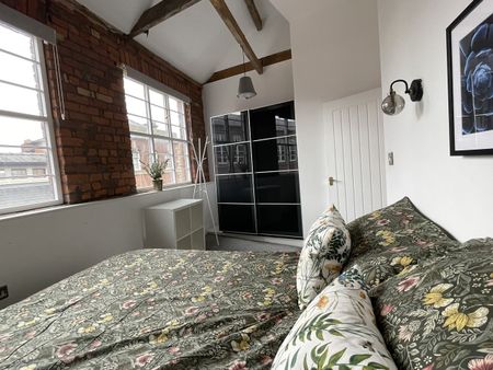 1 Bed Flat, Green Lane, S3 - Photo 2