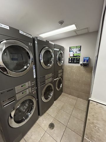 For Lease - 11 Thirty Third Street Unit# 104, Toronto, Ontario - Photo 3