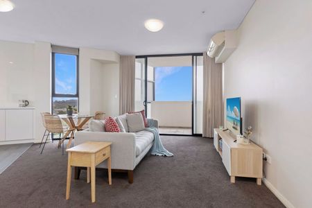 Luxury Apartment With Expansive Views - Photo 5
