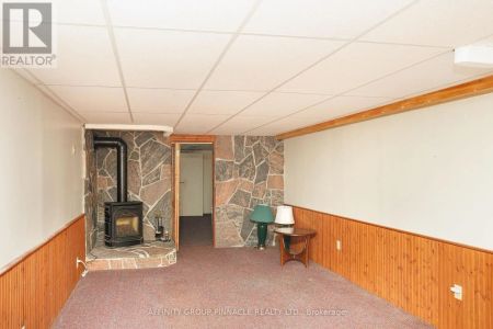 11 HOMEWOOD AVENUE - Photo 2