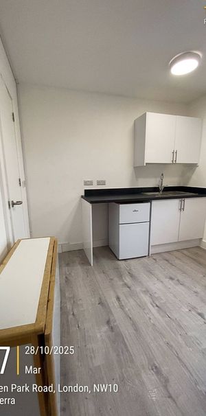 Studio Flat, Craven Park Road, NW10 - Photo 1