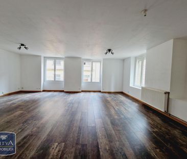 Location Appartement 3 pièces 69m² ST JUST MALMONT 43240 - Photo 2