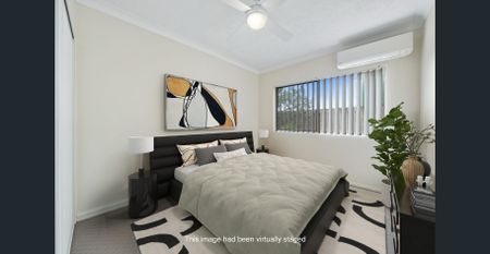 Ground floor unit with private courtyard - Photo 3