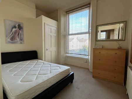 1 Bedroom | Flat 2, 46 North Road East, PL4 6AY - Photo 2