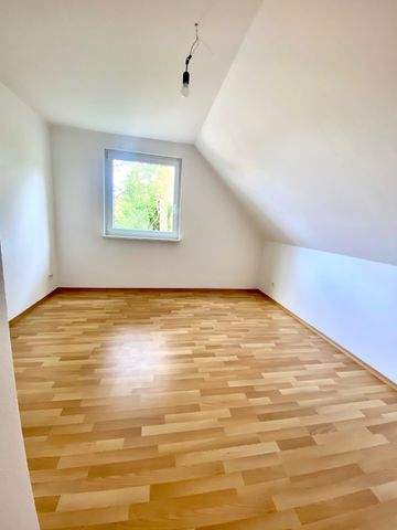 Wohnen oder Gewerbe mit 5 Zimmern direkt am U- Bahnhof Biesdorf Süd - Photo 2