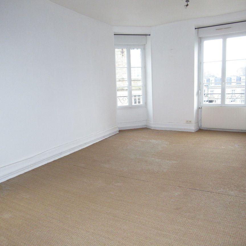 Location Appartement 2 pièces 72m² LA FERTE MACE 61600 - Photo 1