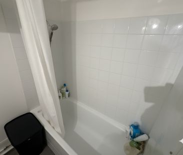 Location Appartement 1 pièce 29m² LILLE 59000 - Photo 5