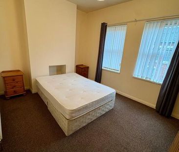 7 Egeria Street, Belfast, BT12 5PN - Photo 3