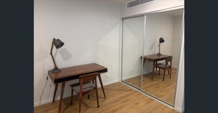 FULLY FURNISHED (cleaner inc) - Enjoy a serene lifestyle by the water - Photo 4